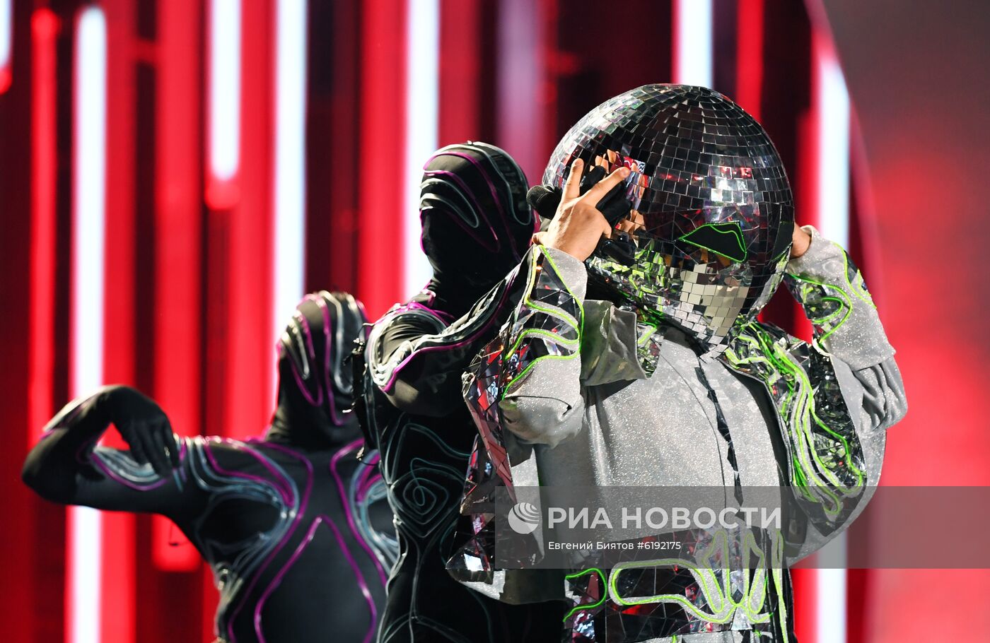 Праздничное шоу Валентина Юдашкина в Кремле