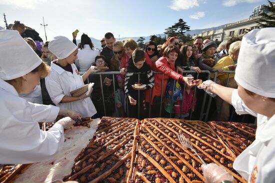 Фестиваль "Ялта - город 8 Марта"
