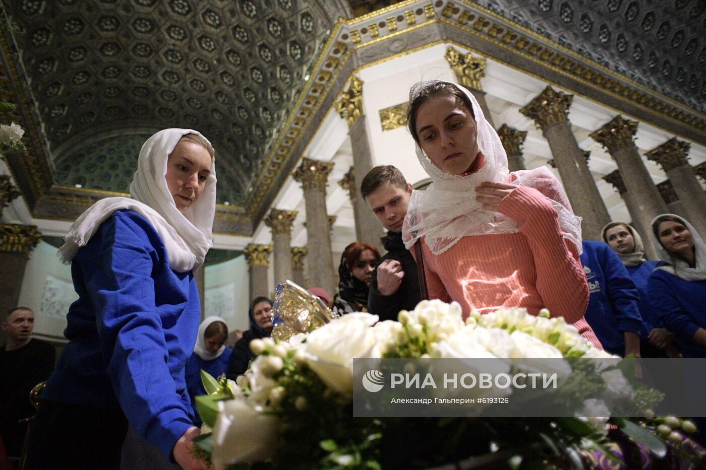 Мощи святого Иоанна Крестителя доставили в Санкт-Петербург