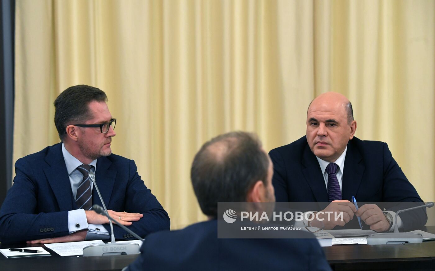 Президент РФ В. Путин провел встречу с инвесторами