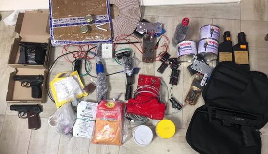 ФСБ РФ пресекла деятельность преступной группы, причастной к незаконному обороту оружия