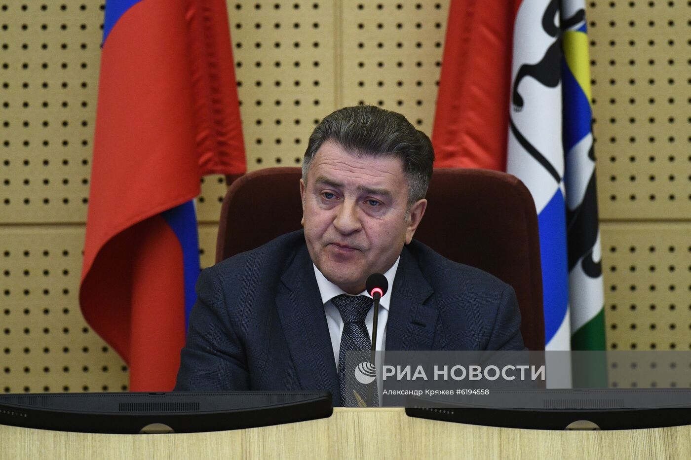 Голосование по поправкам к Конституции в Заксобрании Новосибирской области