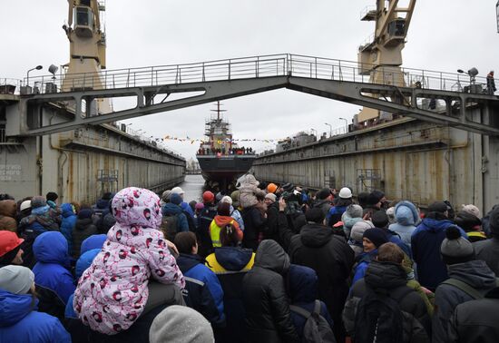 Спуск на воду корвета "Ретивый" в Санкт-Петербурге