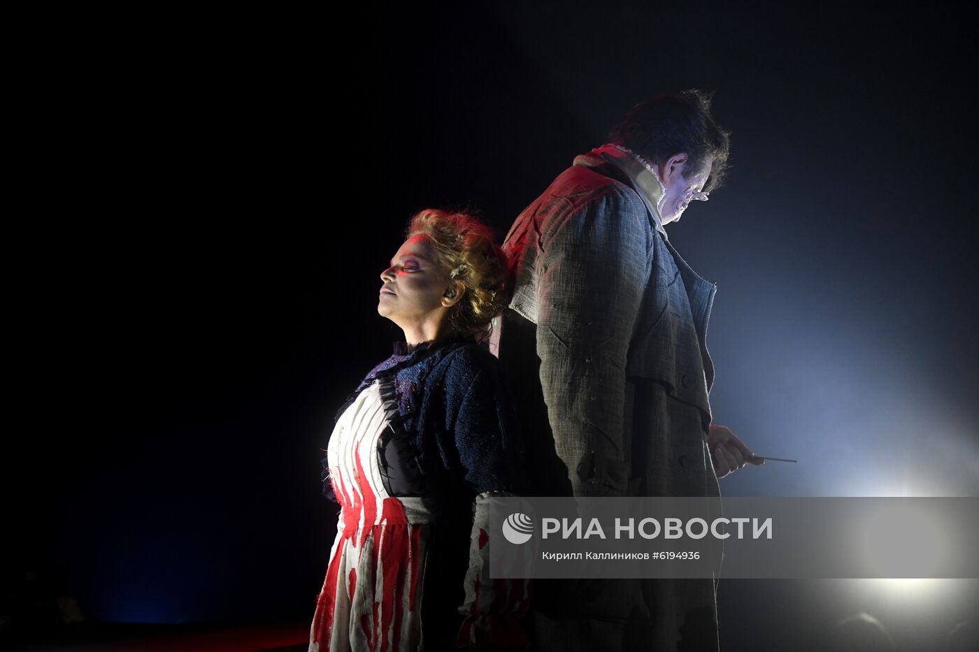 Мюзикл "Суини Тодд, маньяк-цирюльник с Флит-стрит" в Театре на Таганке