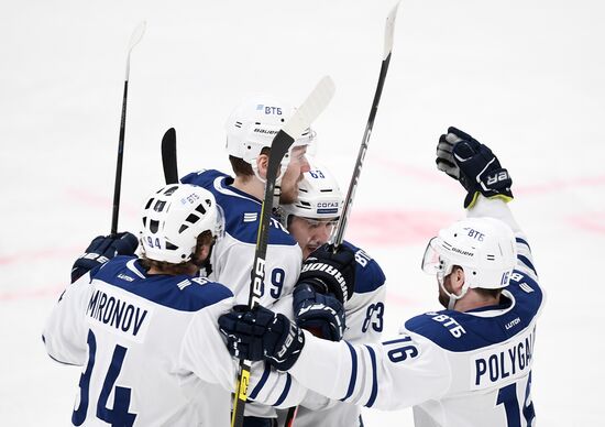 Хоккей. КХЛ. Матч "Спартак" – "Динамо" (Москва)