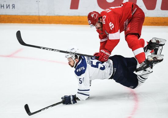 Хоккей. КХЛ. Матч "Спартак" – "Динамо" (Москва)