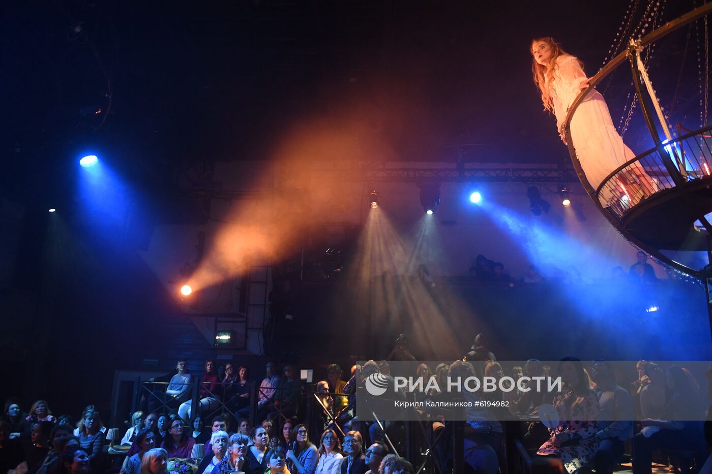 Мюзикл "Суини Тодд, маньяк-цирюльник с Флит-стрит" в Театре на Таганке