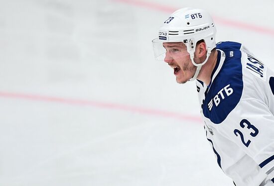 Хоккей. КХЛ. Матч "Спартак" – "Динамо" (Москва)