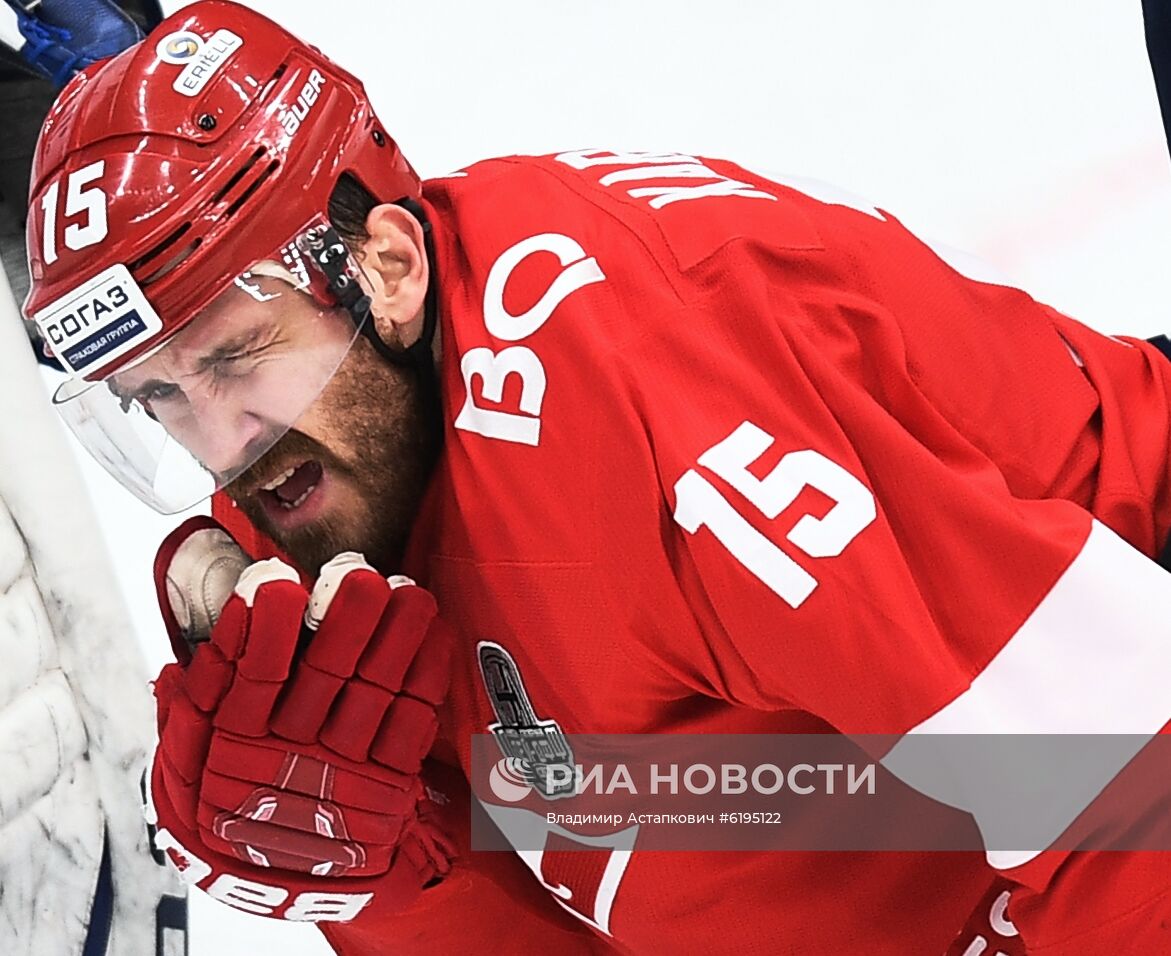 Хоккей. КХЛ. Матч "Спартак" – "Динамо" (Москва)