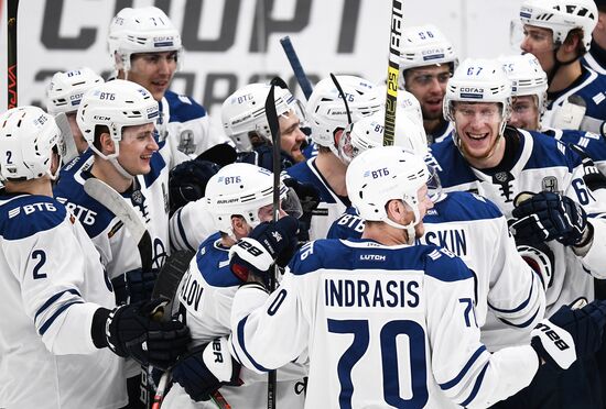 Хоккей. КХЛ. Матч "Спартак" – "Динамо" (Москва)