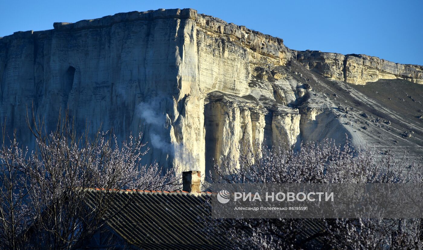 Белая скала в Крыму