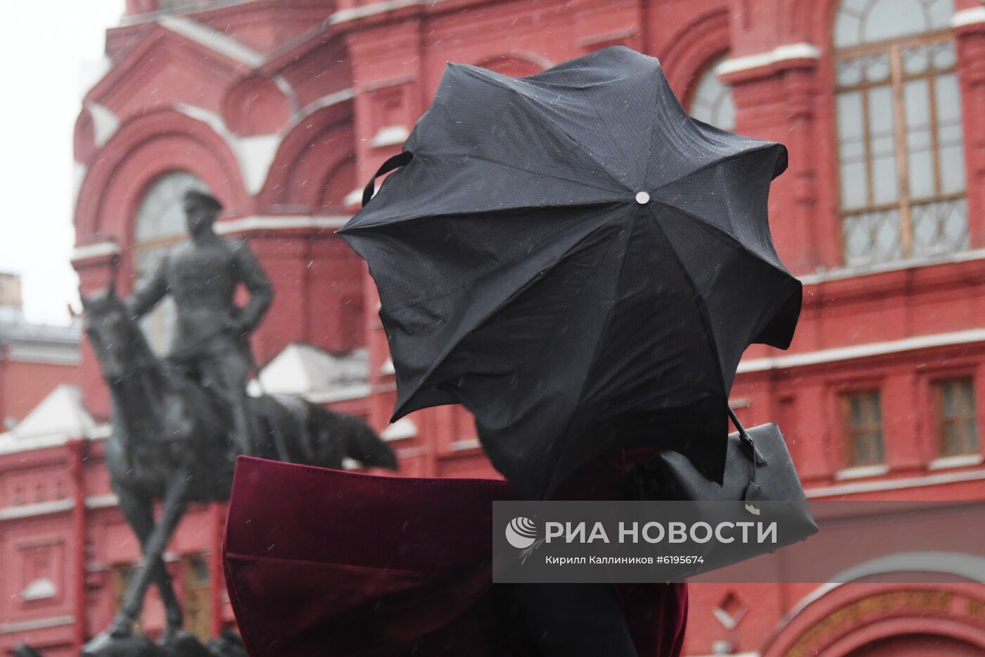 Ветреная погода в Москве