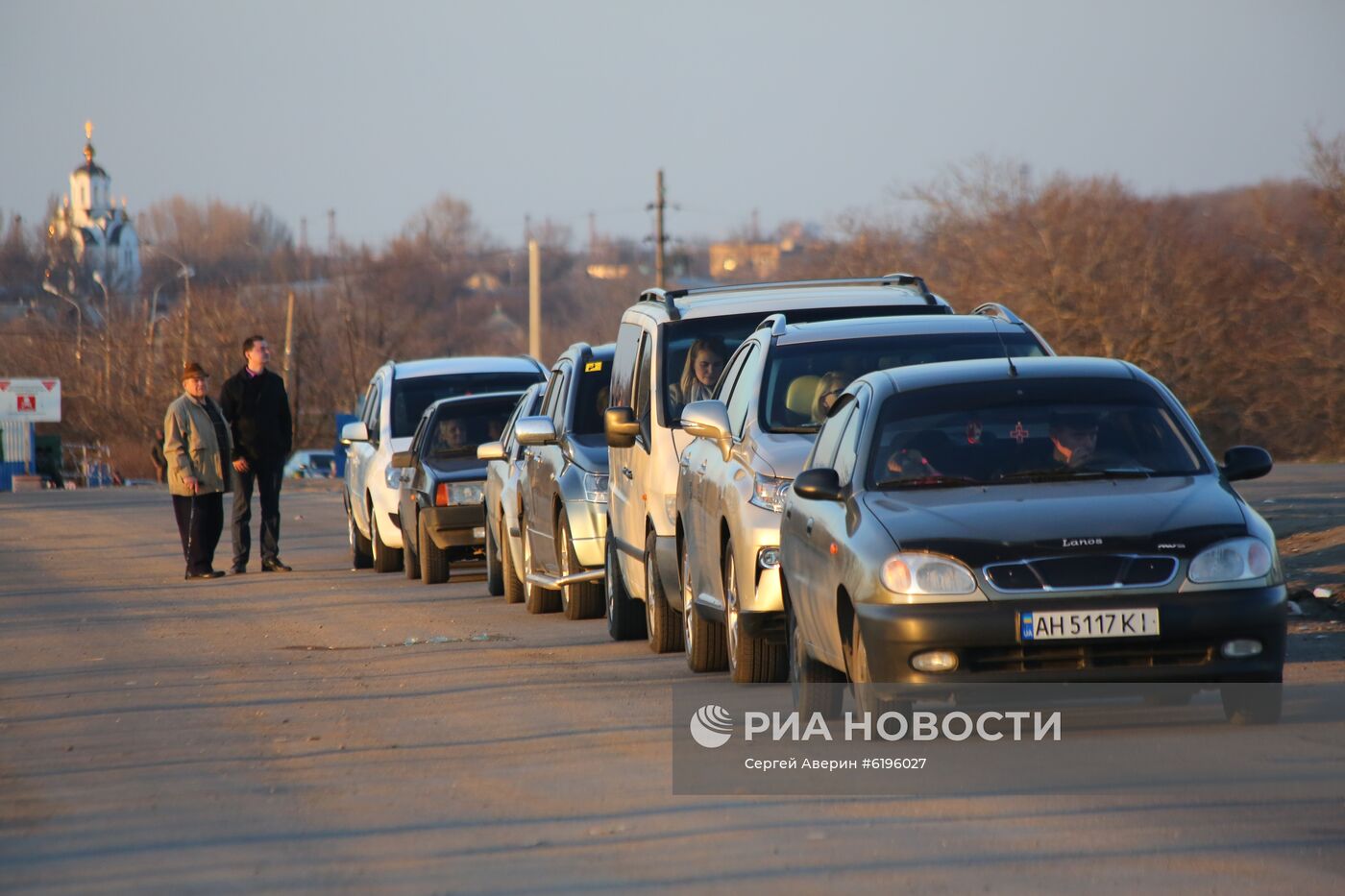 Украина ограничила количество КПП на границе с Донбассом