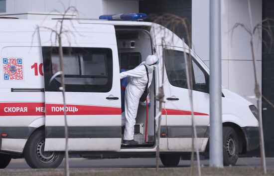 Больница в Коммунарке для пациентов с подозрением на коронавирус 