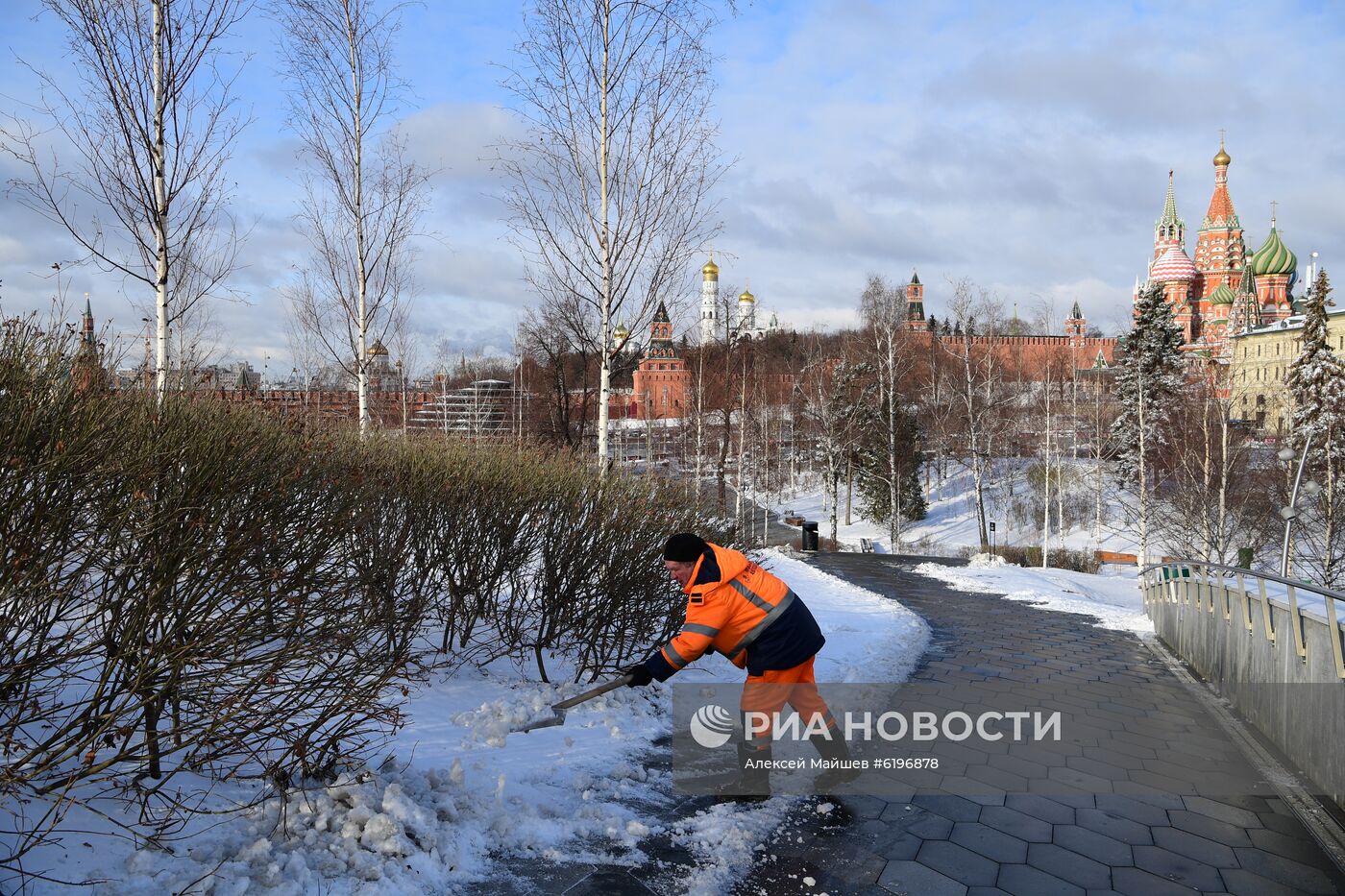 Снег в Москве и Подмосковье