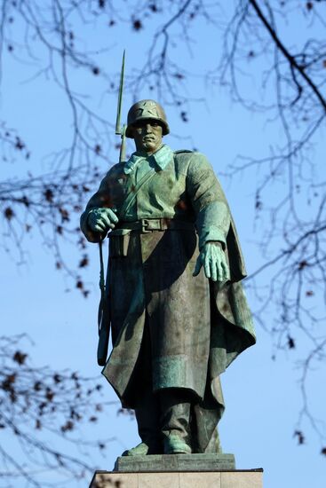 Мемориал павшим советским воинам в Тиргартене