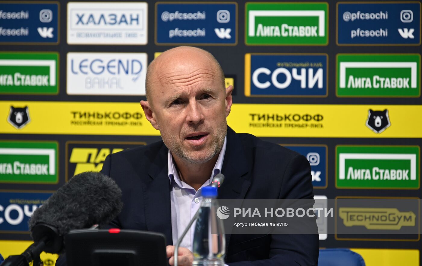 Футбол. РПЛ. Матч "Сочи" – "Краснодар"