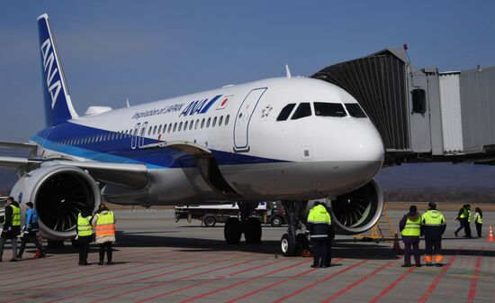 Встреча первого рейса японской компании ANA во Владивостоке