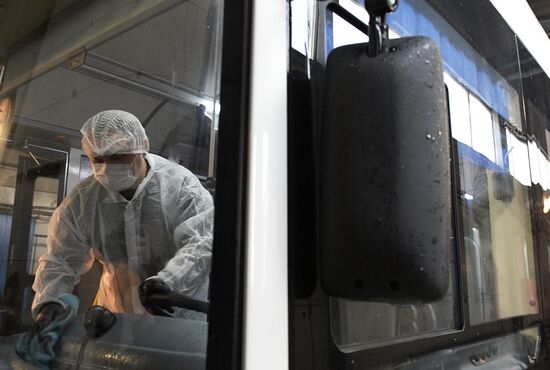 Санитарная обработка общественного транспорта в Санкт-Петербурге