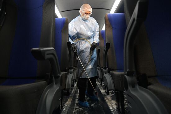 Санитарная обработка общественного транспорта в Санкт-Петербурге