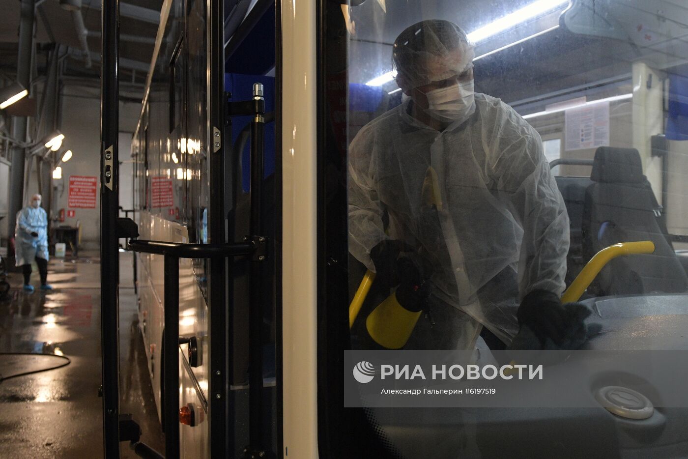Санитарная обработка общественного транспорта в Санкт-Петербурге