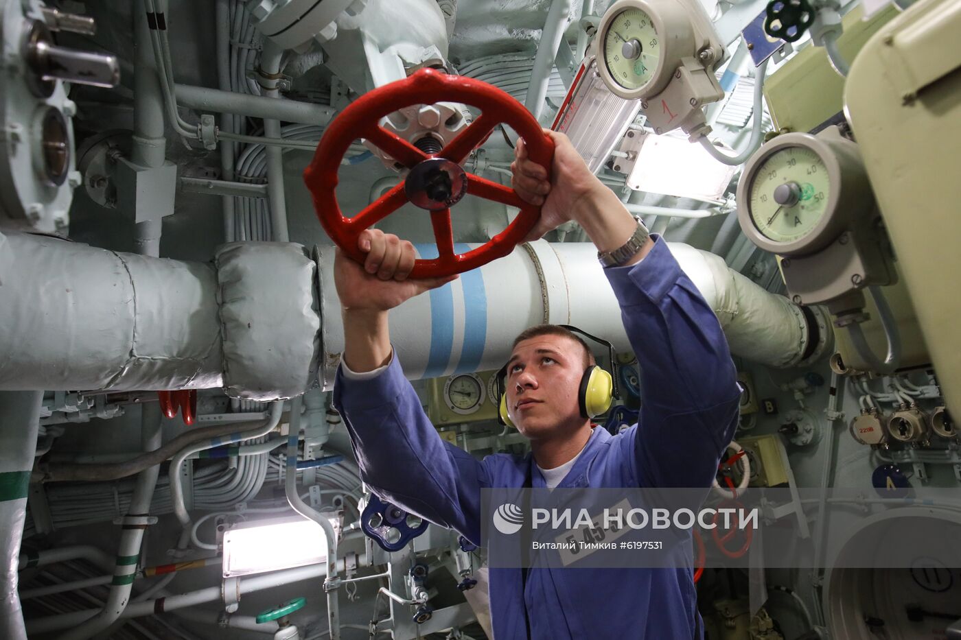 Подводная лодка "Великий Новгород"