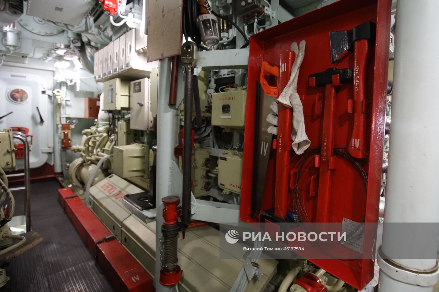 Подводная лодка "Великий Новгород"