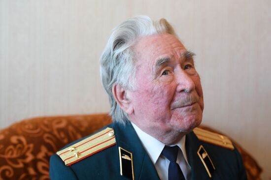 Ветеран Великой Отечественной войны Т. С. Янбеков