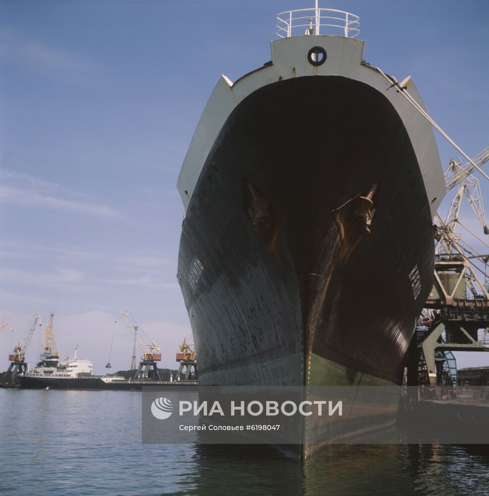 Ильичёвский морской торговый порт