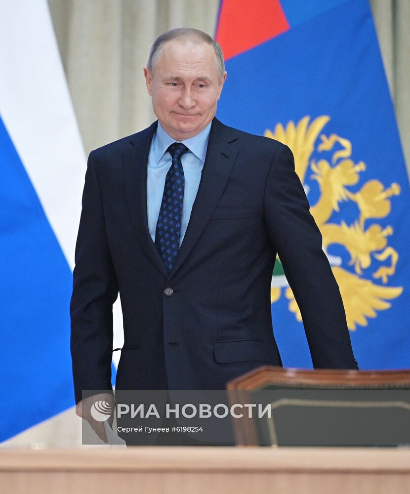 Президент РФ В. Путин принял участие в расширенном заседании коллегии Генпрокуратуры РФ
