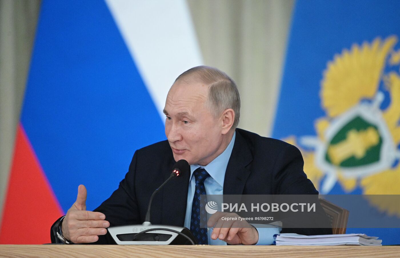 Президент РФ В. Путин принял участие в расширенном заседании коллегии Генпрокуратуры РФ