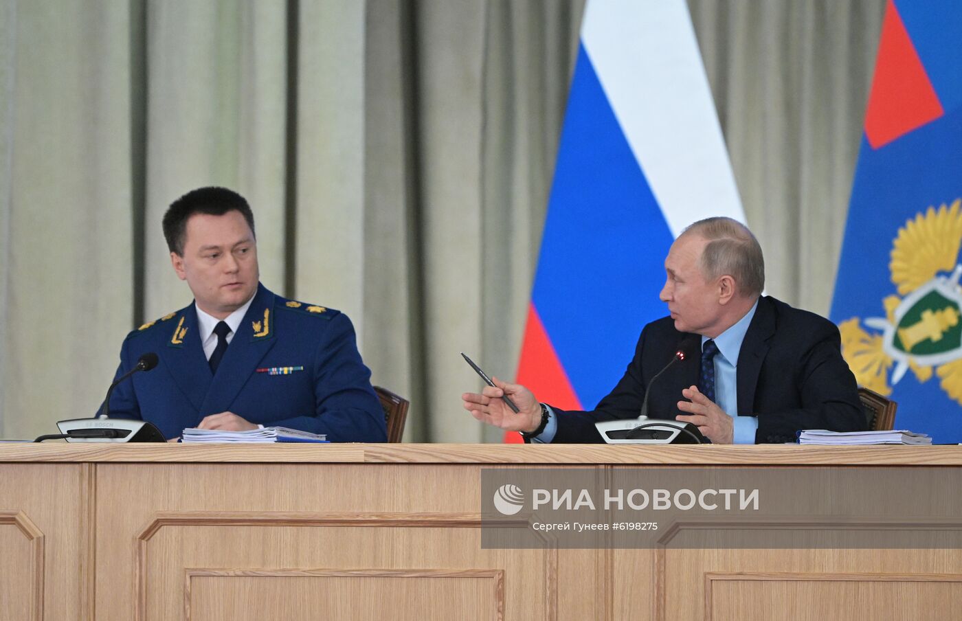 Президент РФ В. Путин принял участие в расширенном заседании коллегии Генпрокуратуры РФ