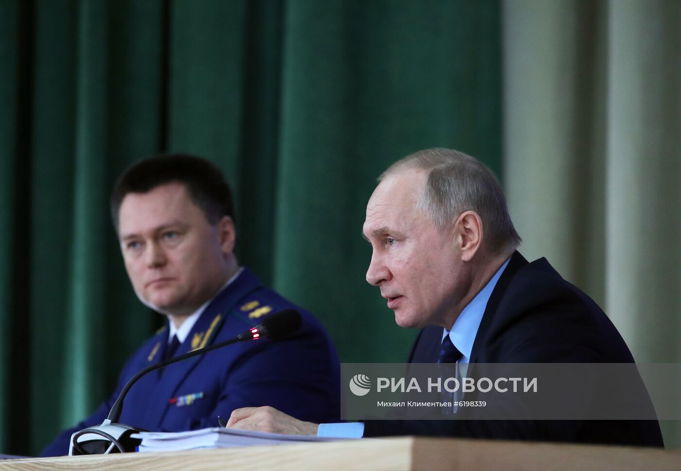 Президент РФ В. Путин принял участие в расширенном заседании коллегии Генпрокуратуры РФ