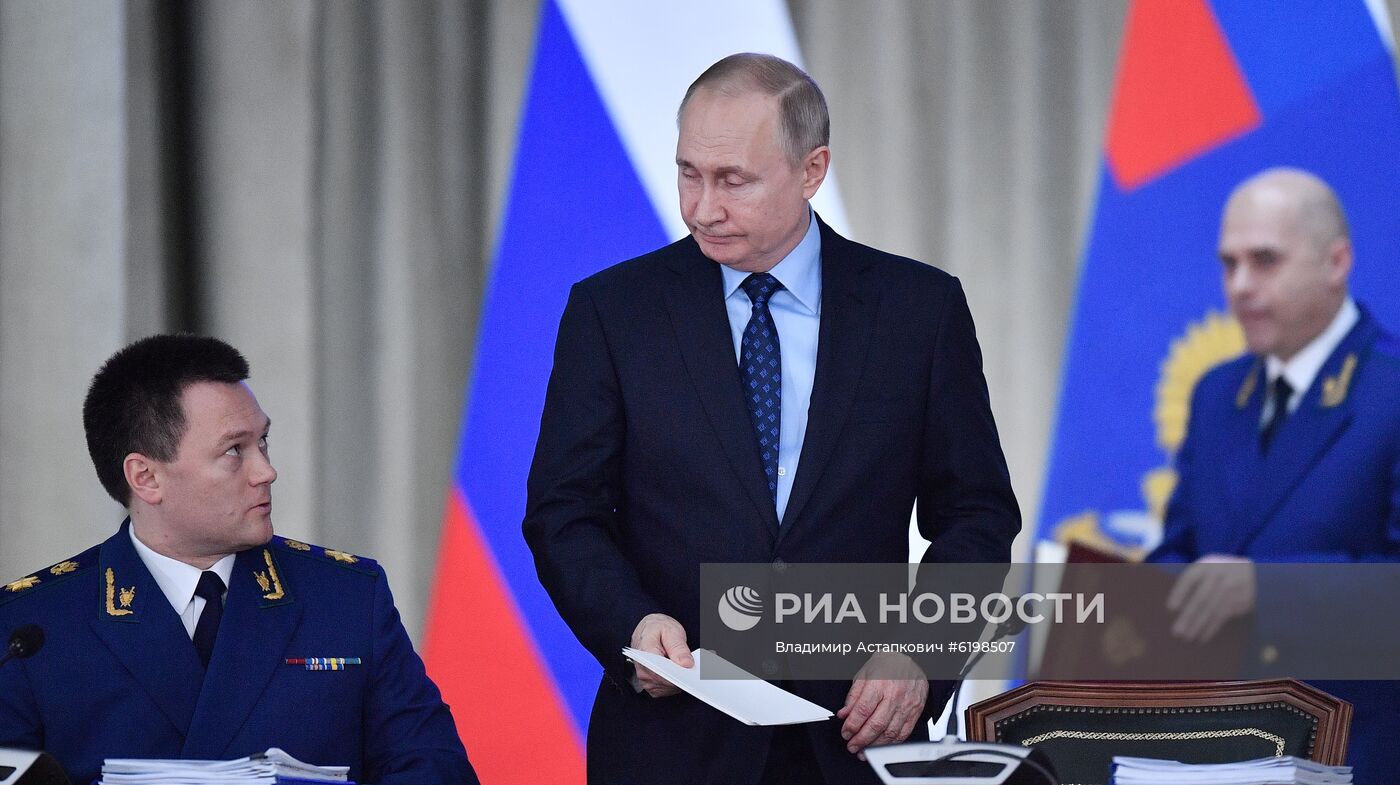Президент РФ В. Путин принял участие в расширенном заседании коллегии Генпрокуратуры РФ