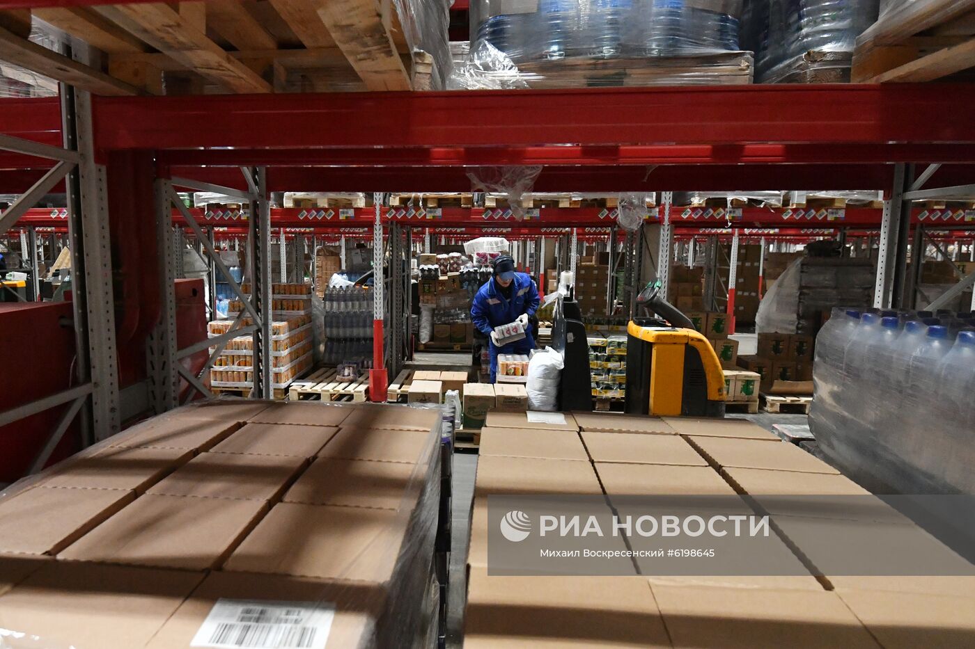 Распределительный центр компании X5 Retail Group в Подмосковье