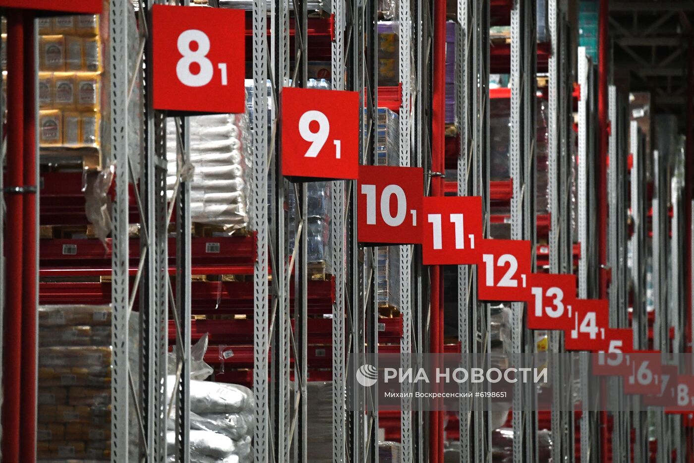 Распределительный центр компании X5 Retail Group в Подмосковье