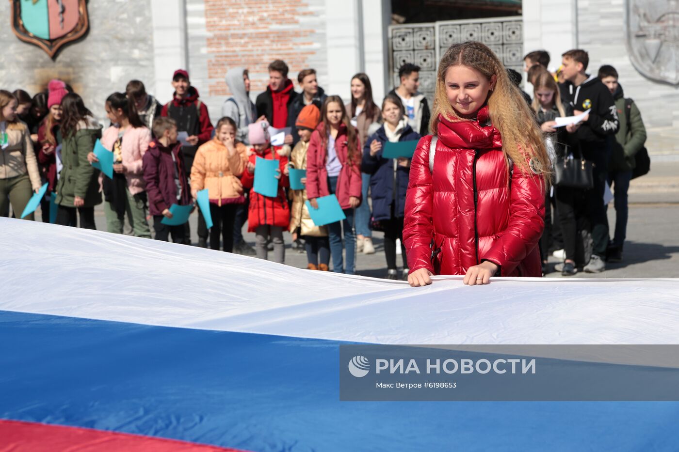 Флешмоб, посвященный шестой годовщине воссоединения Крыма с Россией