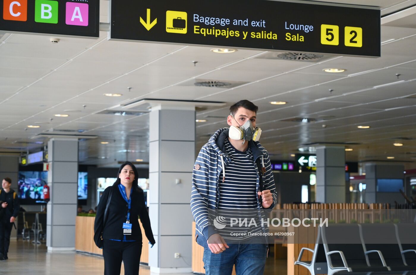 Ситуация в аэропорту Мадрида в связи с коронавирусом