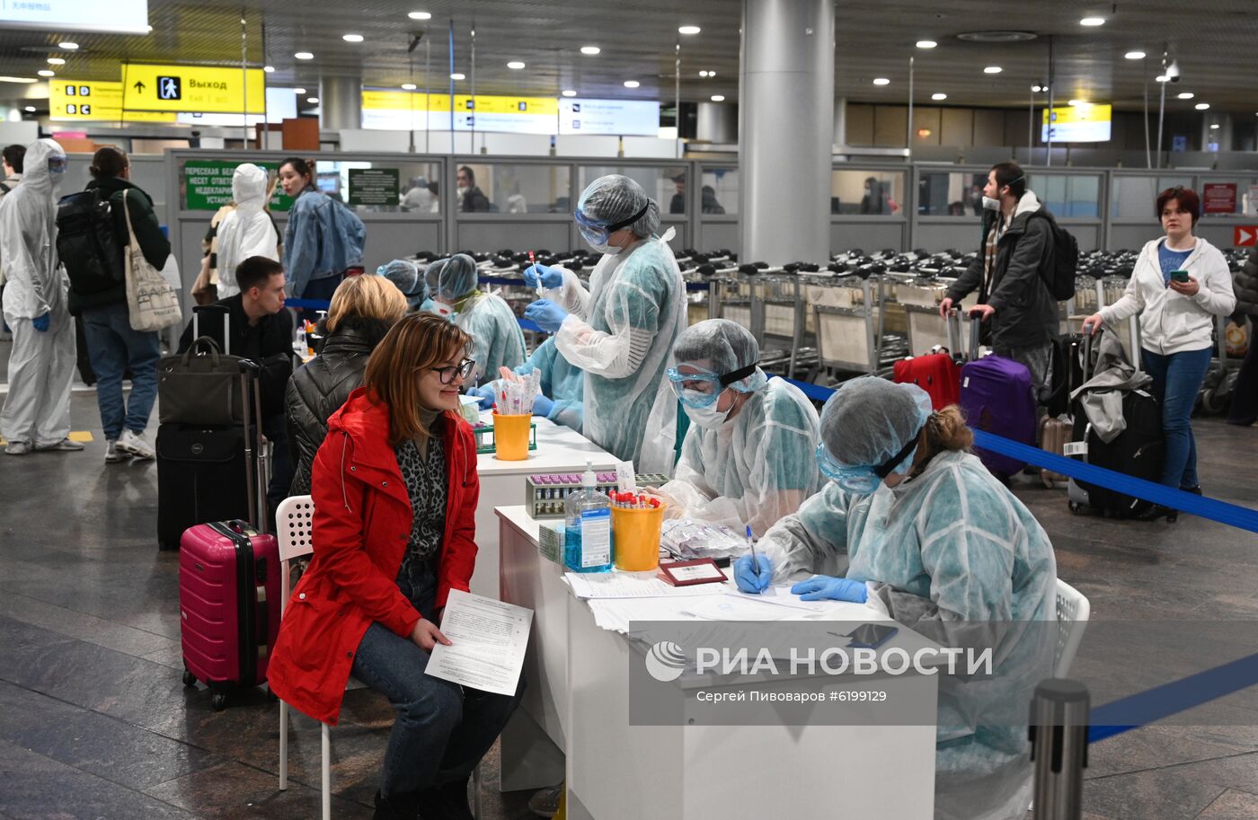 В Шереметьево усилили санитарный контроль в связи с коронавирусом