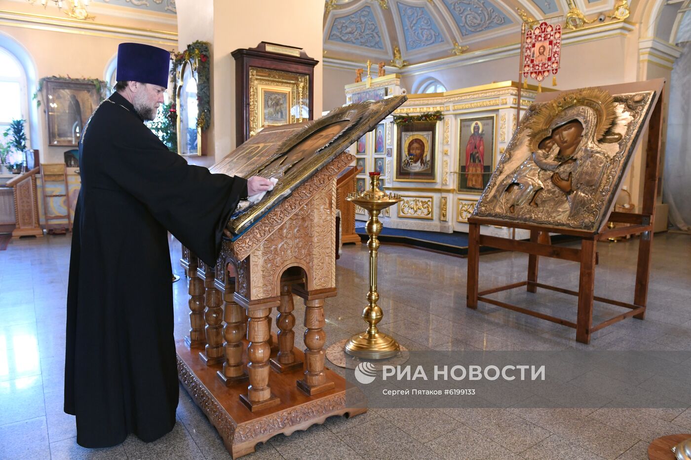 Меры по профилактике коронавируса в храме Святителя Алексия в Рогожской слободе