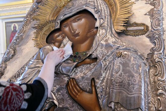 Меры по профилактике коронавируса в храме Святителя Алексия в Рогожской слободе 