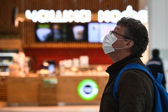 Усиление санитарного контроля в аэропорту Толмачево