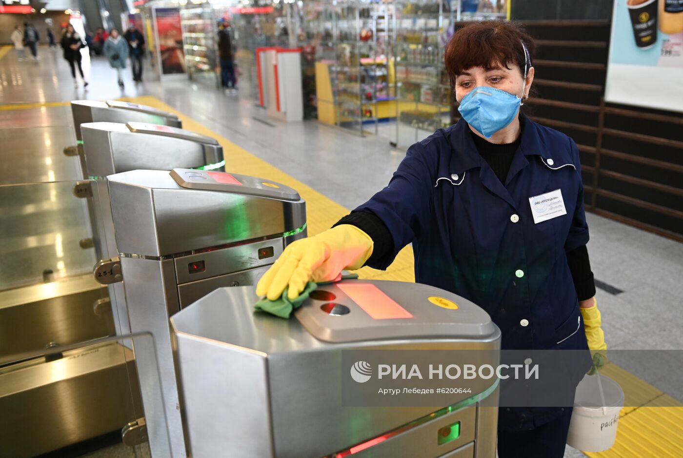 Меры профилактики на ж/д вокзале в Адлере