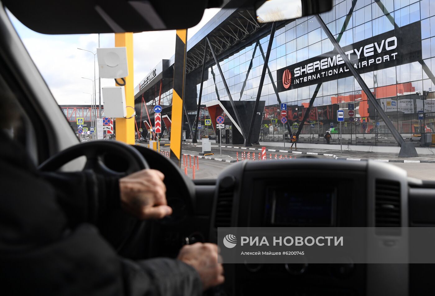 Шереметьево с 20 марта закрывает терминалы E и С