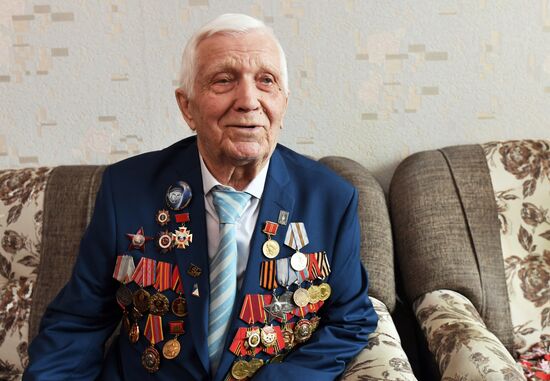 Ветеран Великой Отечественной войны А. Д. Самохин