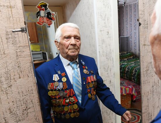 Ветеран Великой Отечественной войны А. Д. Самохин