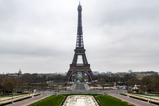 Ситуация в Париже в связи с коронавирусом