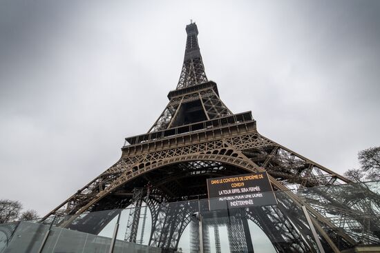 Ситуация в Париже в связи с коронавирусом