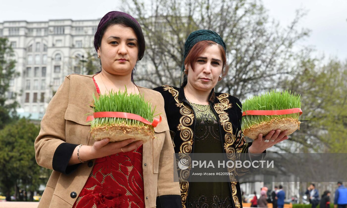 Празднование Навруза в Душанбе