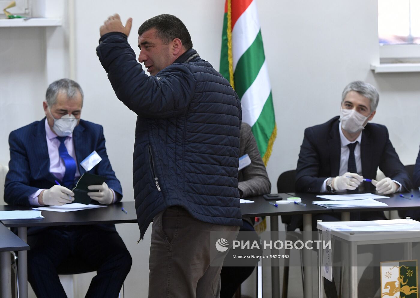 Повторные выборы президента Абхазии